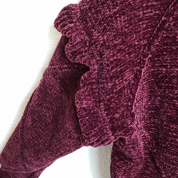 🎉HP🎉✨🌺Petite Sweater—Black Tape Brand - Picture 3 of 16